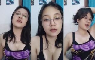 Dizah Toket Bergetar Host BIGO Berkacamata Erotis