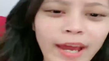 RERE Pamer Memek Nungging Buat Imajinasi Lelaki