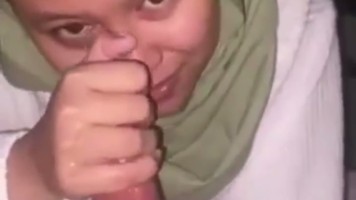 Bokep Premium Hijab Hijau Dicolmekin Sampe Bergelinjang Kejang Kejang