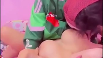Pertama Kali Kang Ojol Bisa Crot Dalam