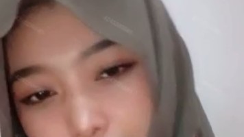 Queen Live Cewek Jilbab Pamer Jilboobs Pas Vcs